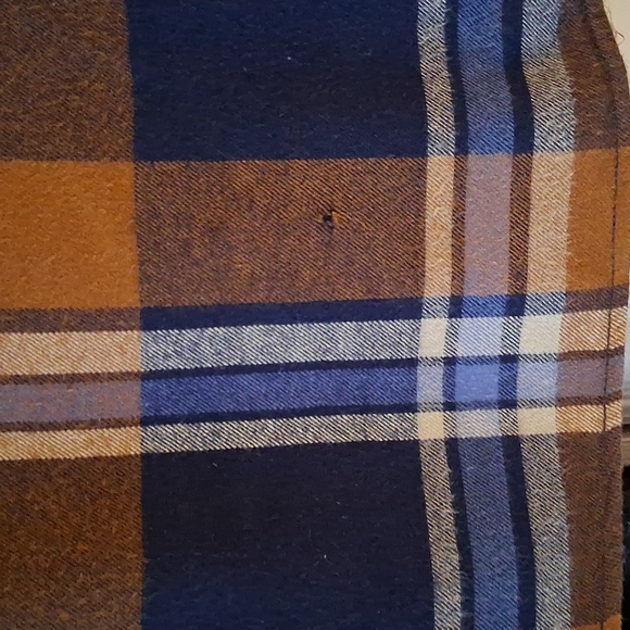 2 George Men's Flannel Plaid Shirts - Picture 6 of 8